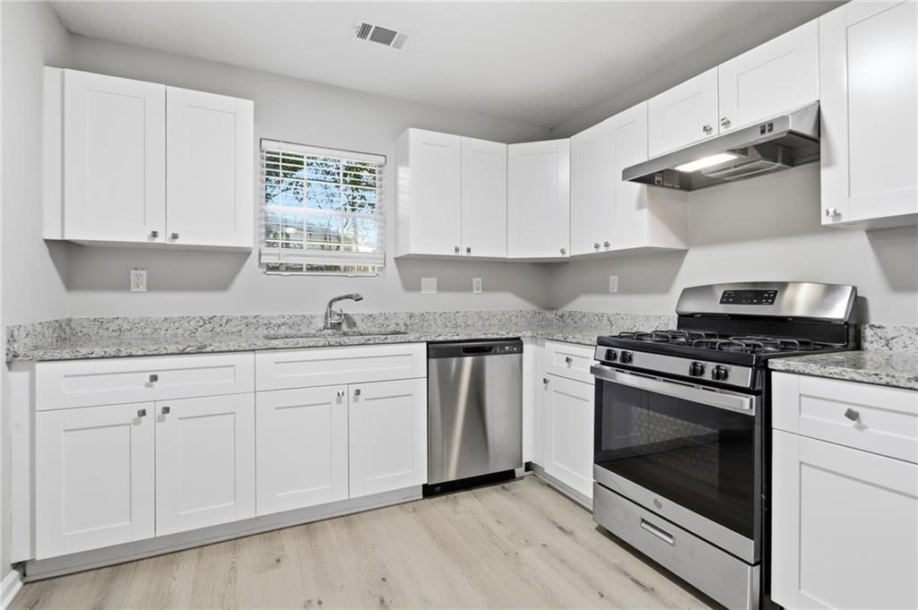 5038 Donnell Way Decatur, GA 30035 - Photo 12 of 36 Gallery Image 12