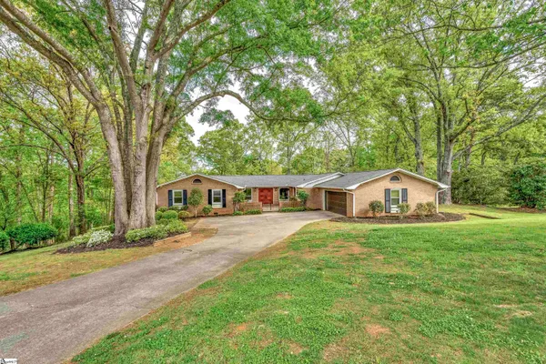 $949,000 | 141 Greybridge Road, Pelzer, SC 29669