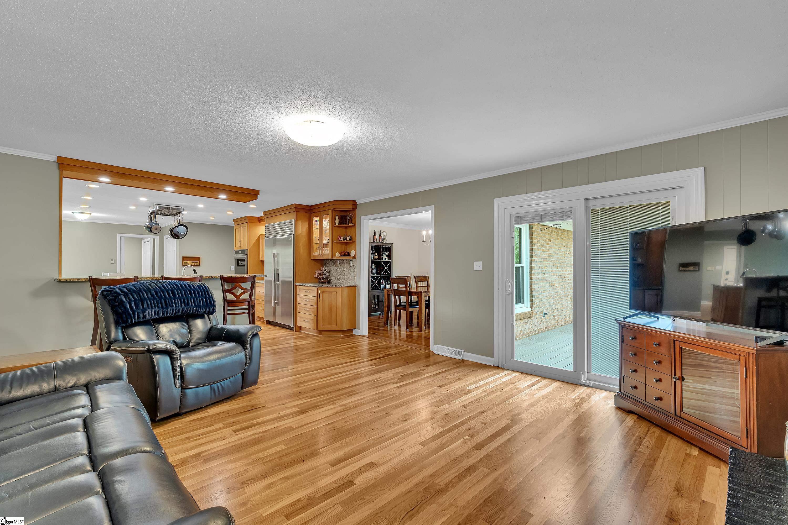 141 Greybridge Road Pelzer, SC 29669 - Photo 8 of 50