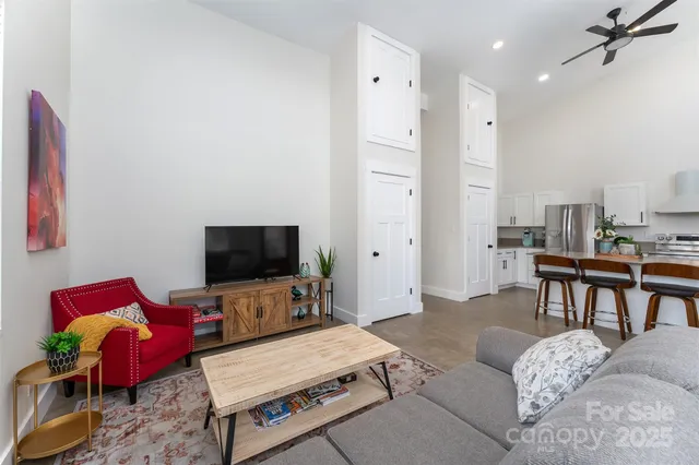 $419,000 | 25 Nelon Road, Asheville, NC 28804