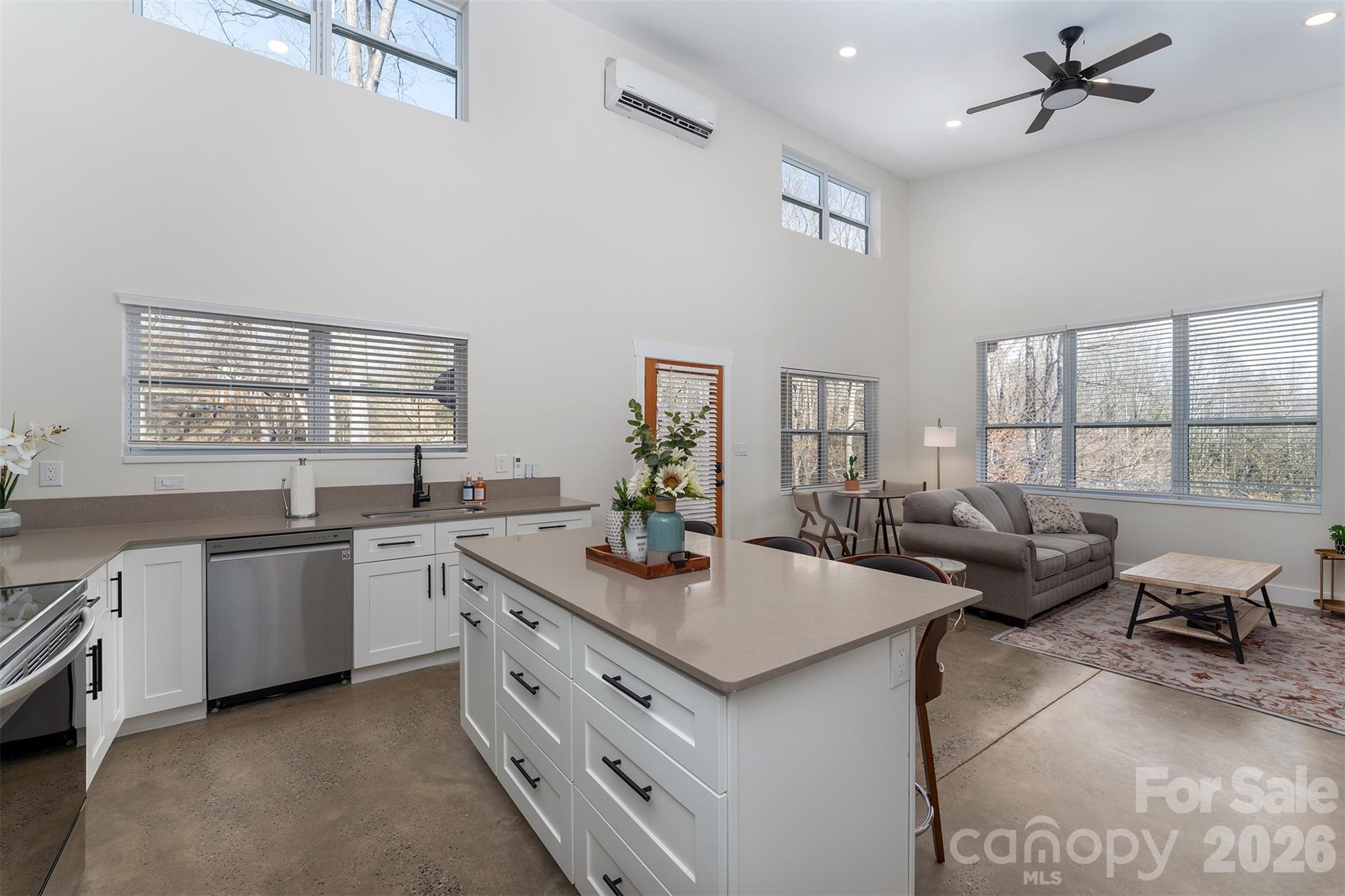 25 Nelon Road Asheville, NC 28804 - Photo 8 of 19 Gallery Image 8