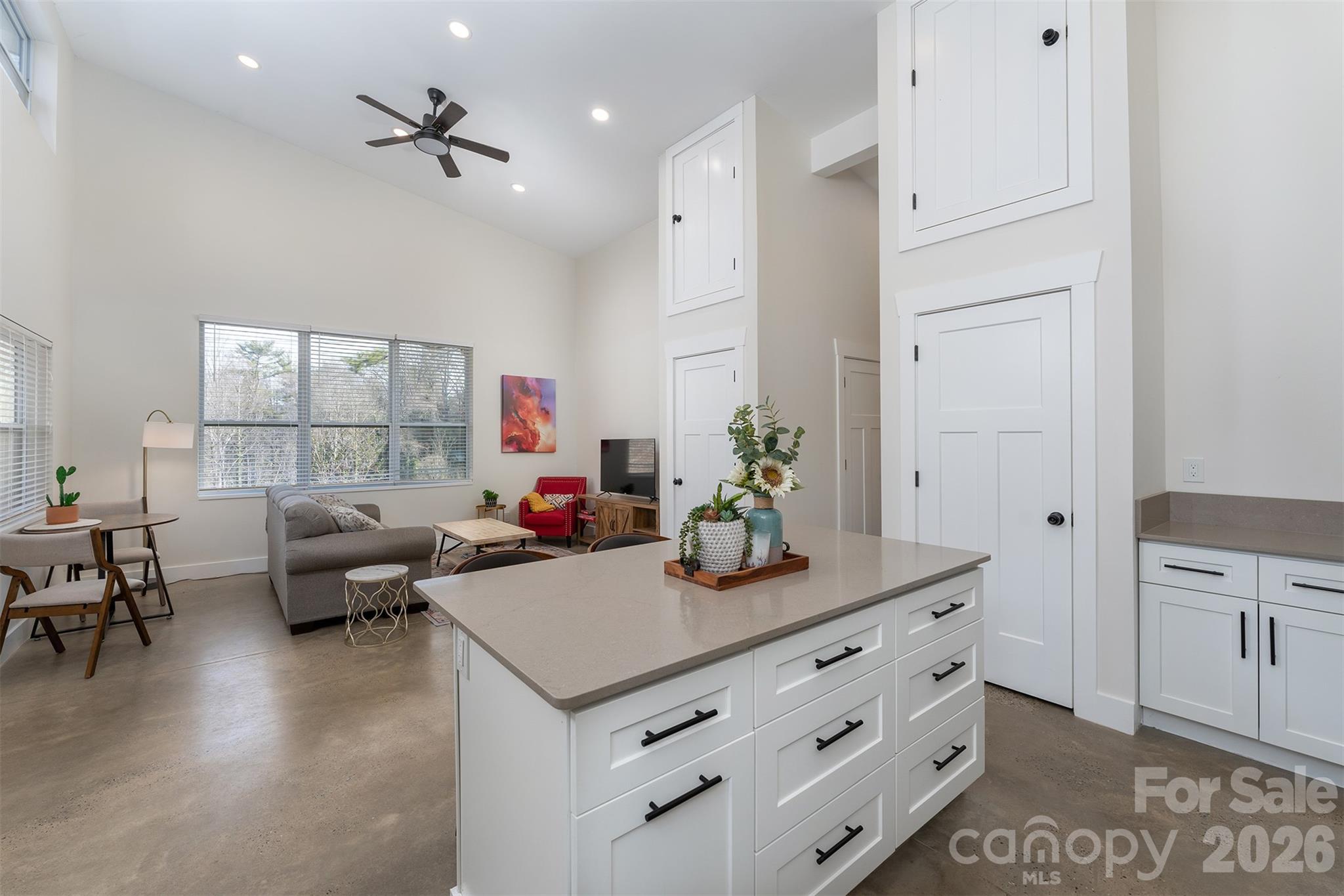 25 Nelon Road Asheville, NC 28804 - Photo 10 of 19 Gallery Image 10