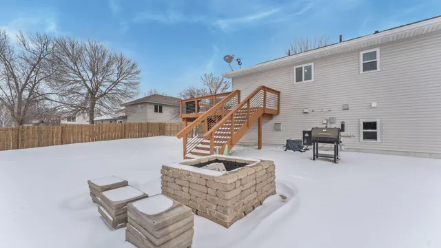 $325,000 | 204 5th Avenue, Spicer, MN 56288