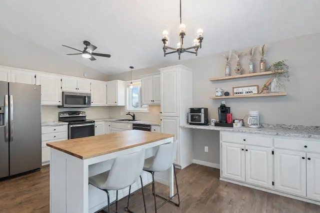 $325,000 | 204 5th Avenue, Spicer, MN 56288