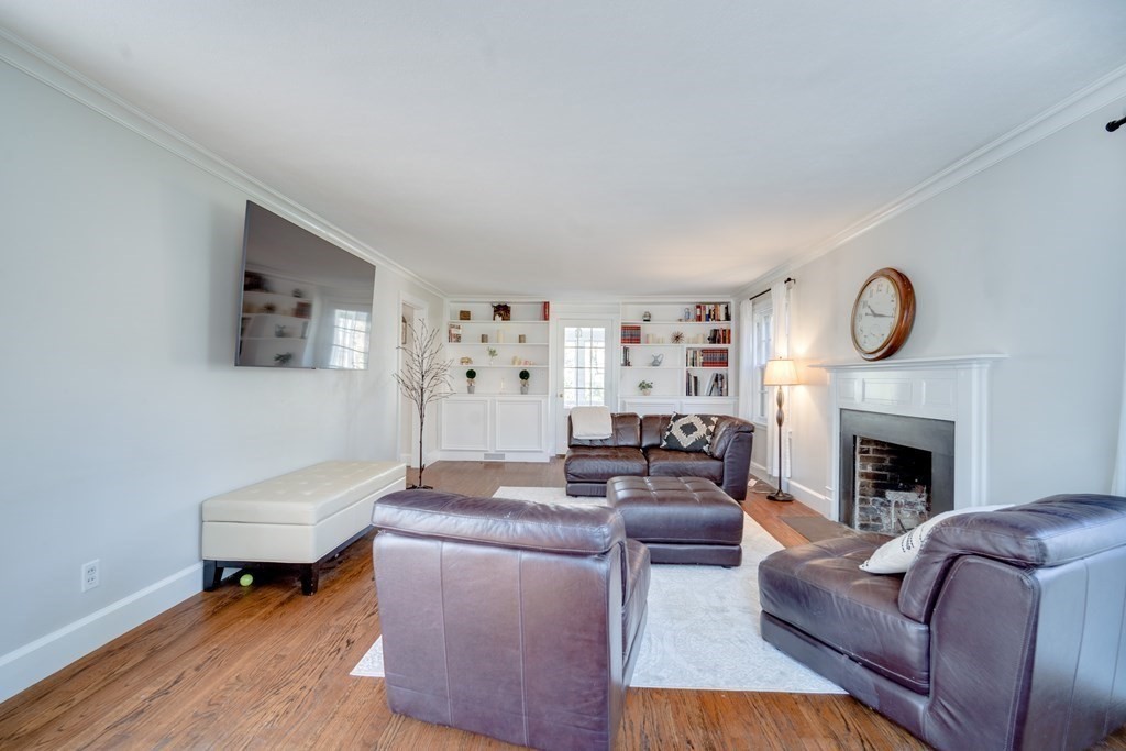 90 Meadowbrook Road Longmeadow, MA 01106 - Photo 10 of 35 Gallery Image 10