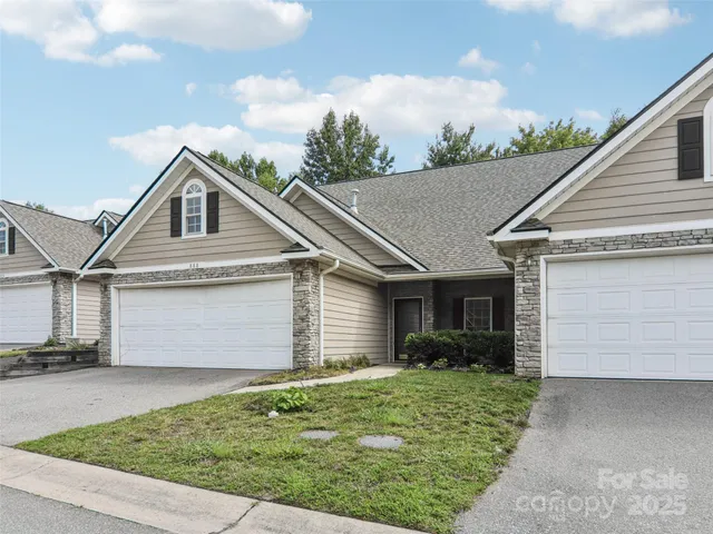 $325,000 | 888 West Pointe Drive, Asheville, NC 28806