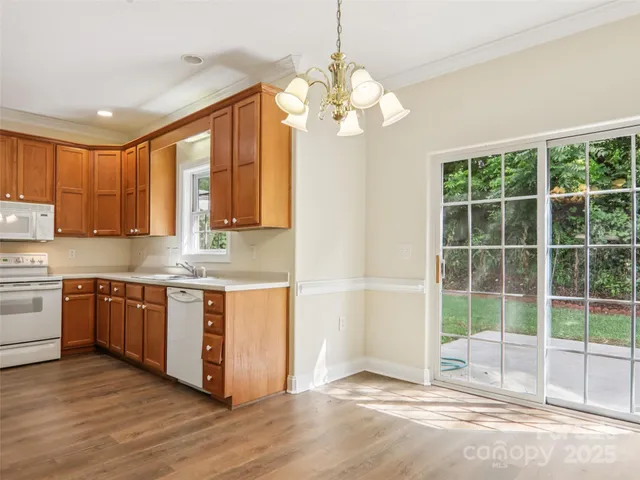 $325,000 | 888 West Pointe Drive, Asheville, NC 28806