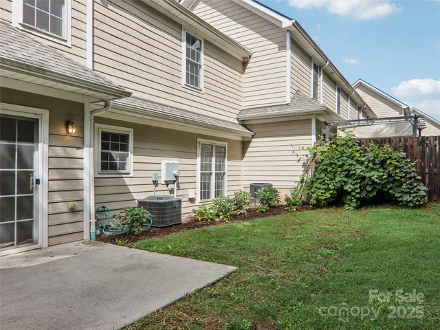 $325,000 | 888 West Pointe Drive, Asheville, NC 28806