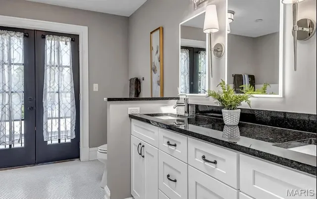 $725,000 | 1045 South Taylor Avenue, St. Louis, MO 63110