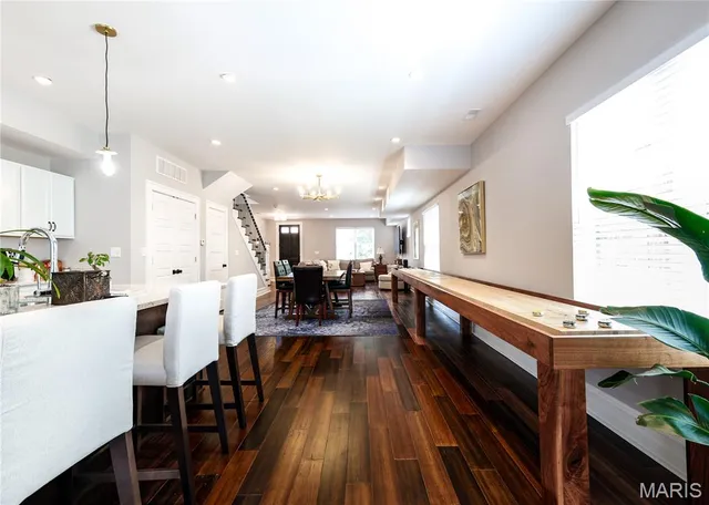 $725,000 | 1045 South Taylor Avenue, St. Louis, MO 63110