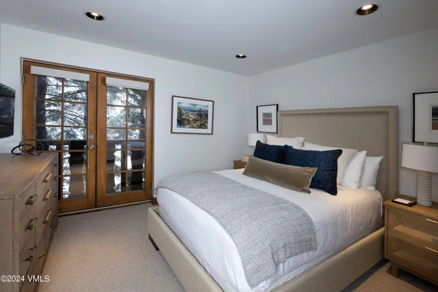 $525,000 | 352 East Meadow Drive, Unit E, Vail, CO 81657