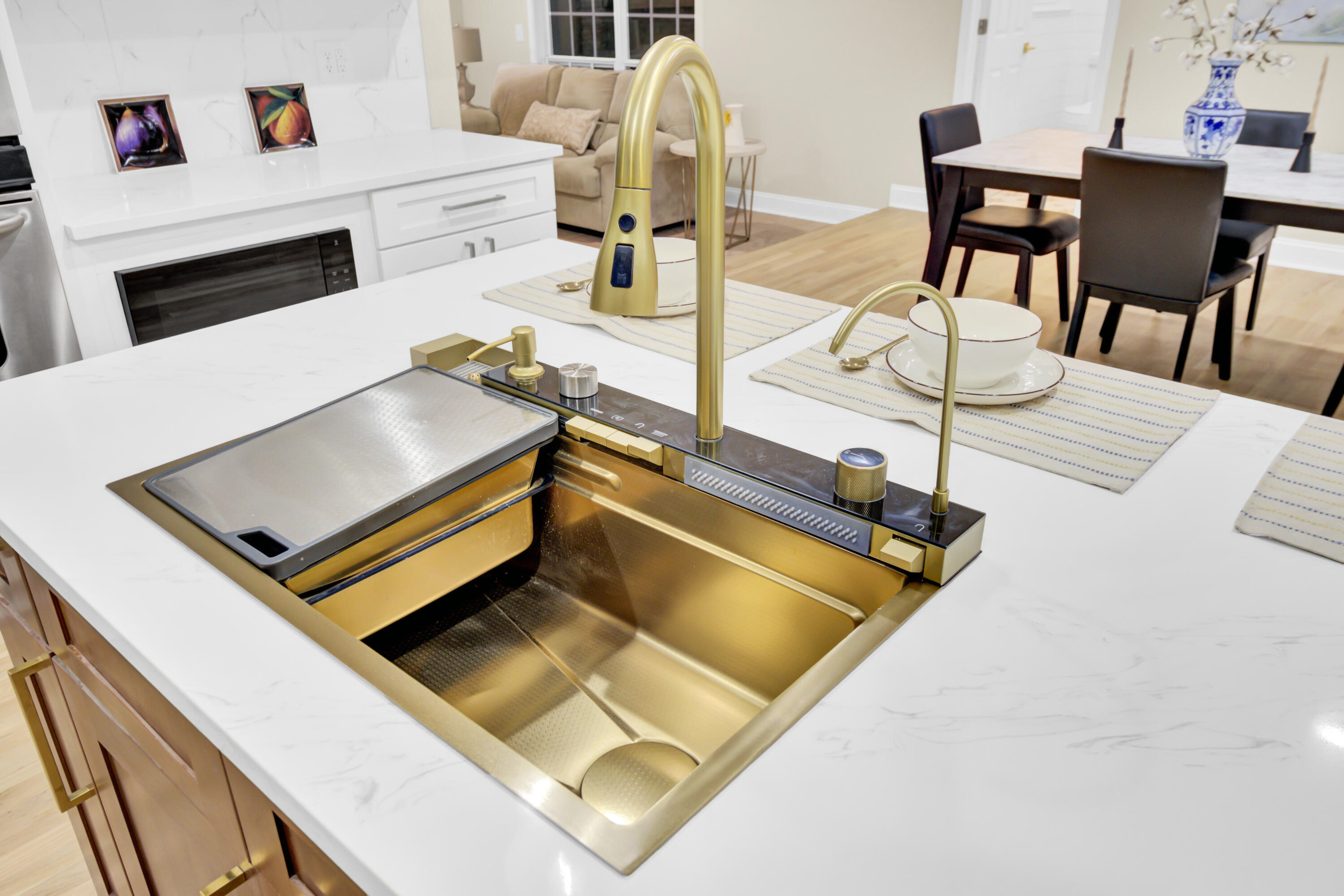 6008 Rembert Drive Hanahan, SC 29410 - Photo 16 of 40 (21)