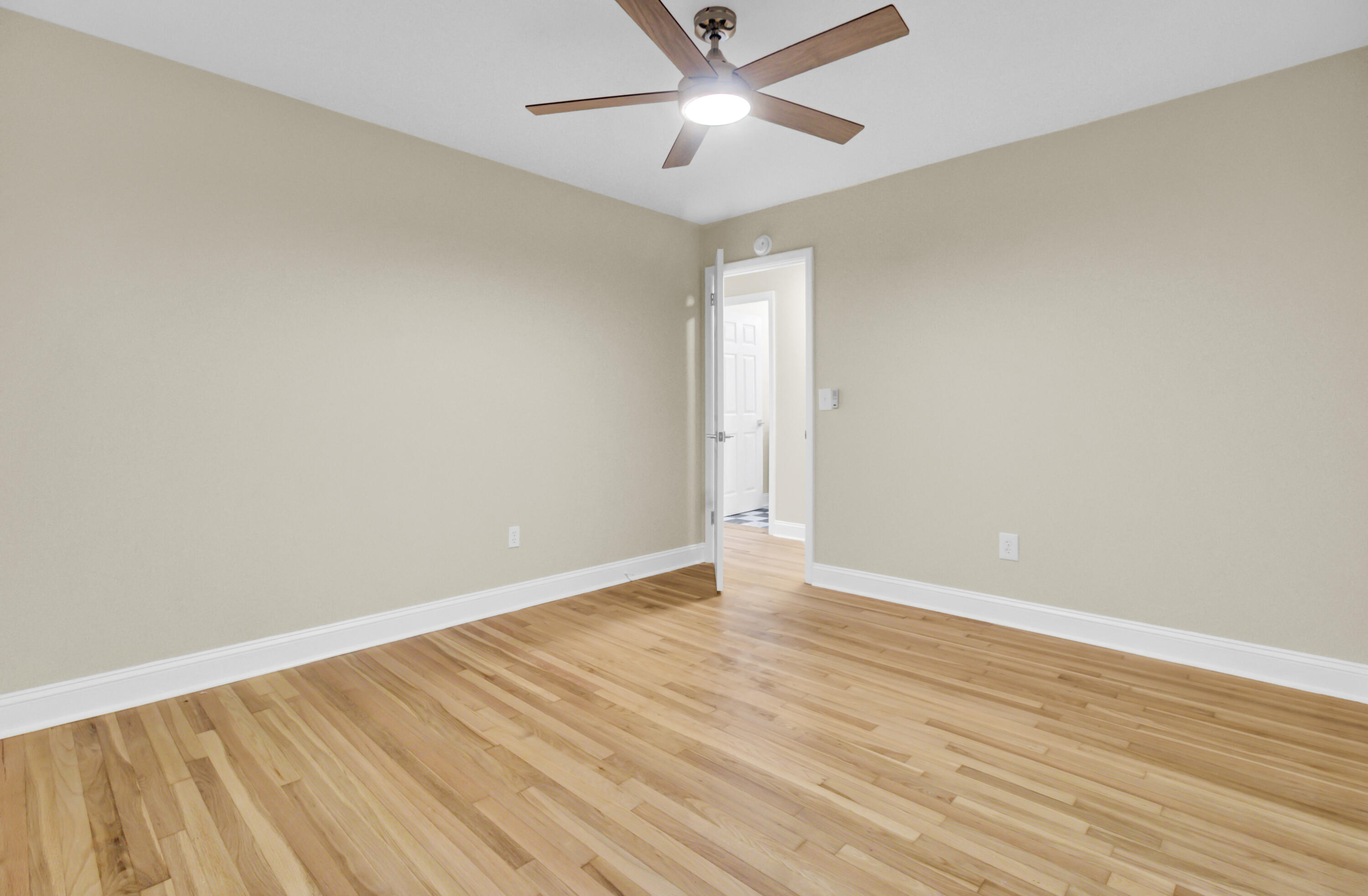 6008 Rembert Drive Hanahan, SC 29410 - Photo 30 of 40 (37)