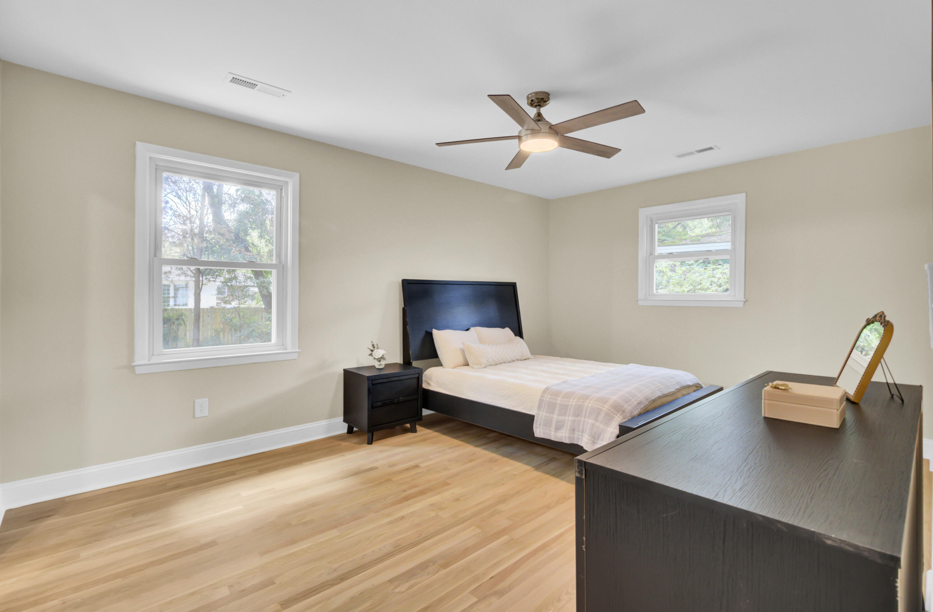 6008 Rembert Drive Hanahan, SC 29410 - Photo 34 of 40 (17)