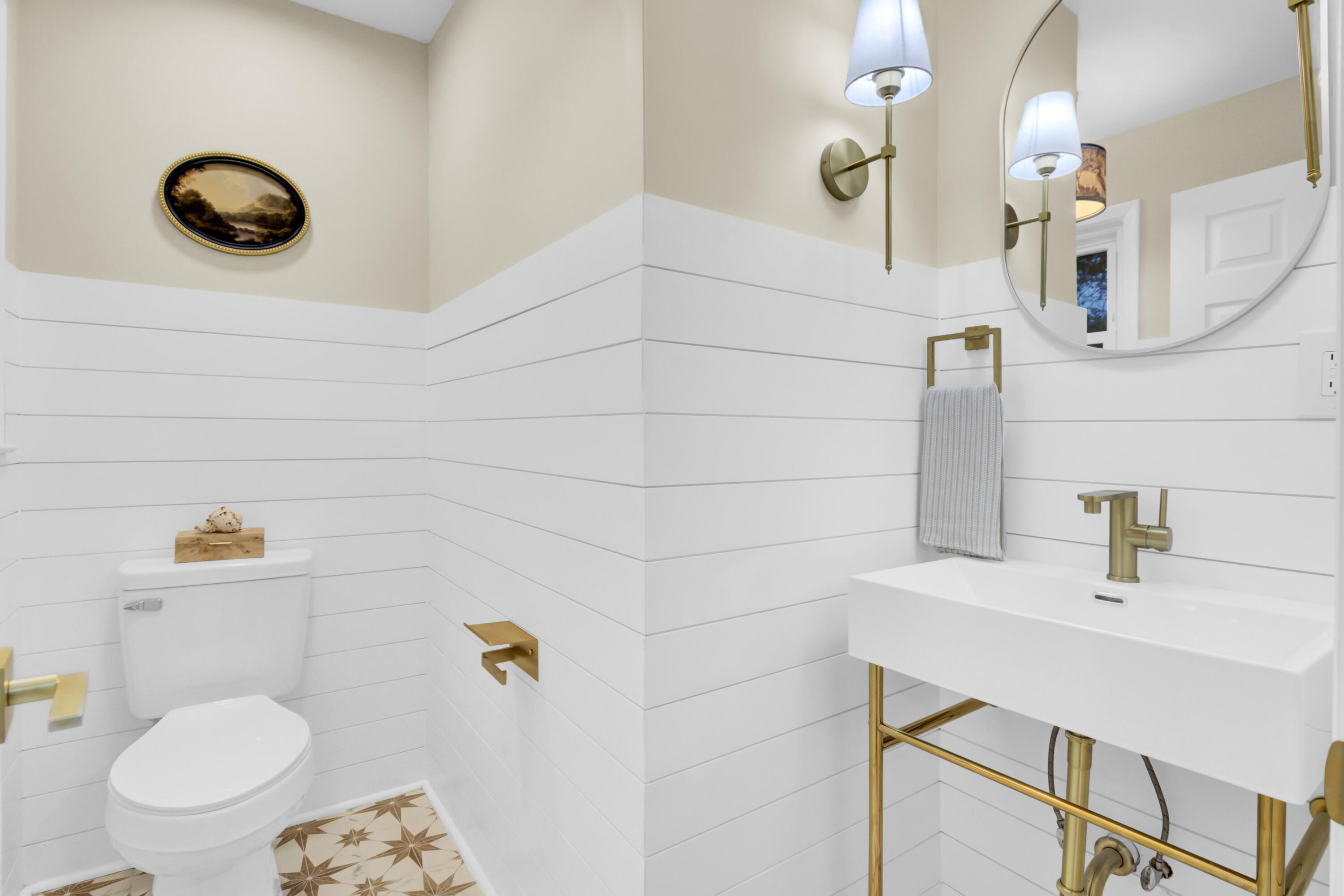 6008 Rembert Drive Hanahan, SC 29410 - Photo 4 of 40 (23)