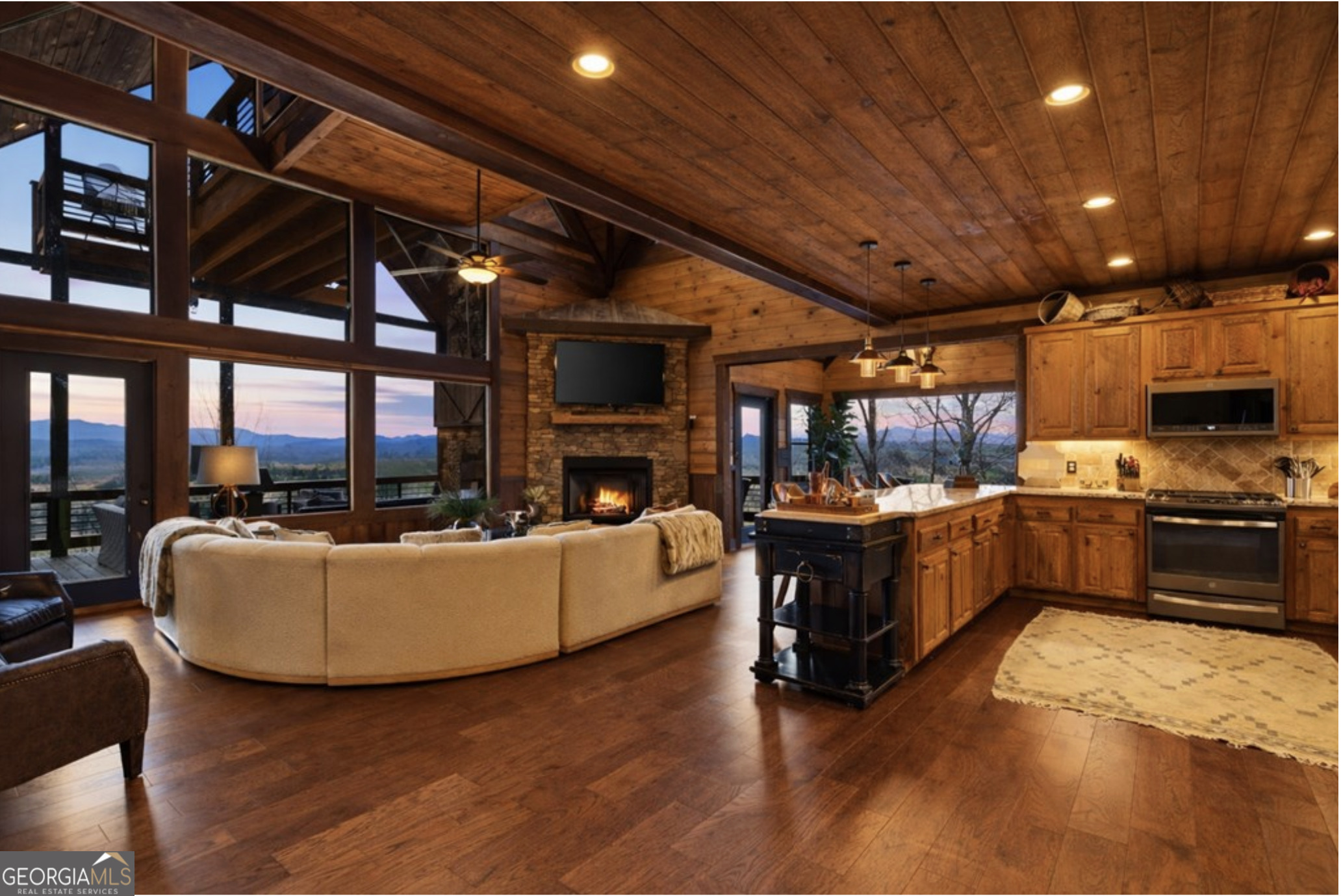 355 West Shalom Blue Ridge Blue Ridge, GA 30513 - Photo 5 of 46