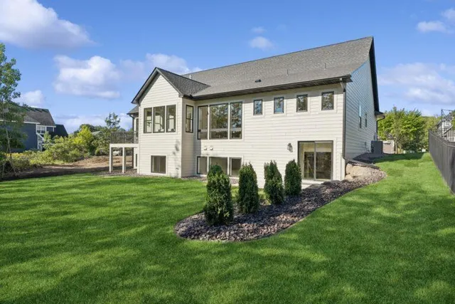 $1,575,000 | 2-xx Stonebrooke Curve, Shakopee, MN 55379