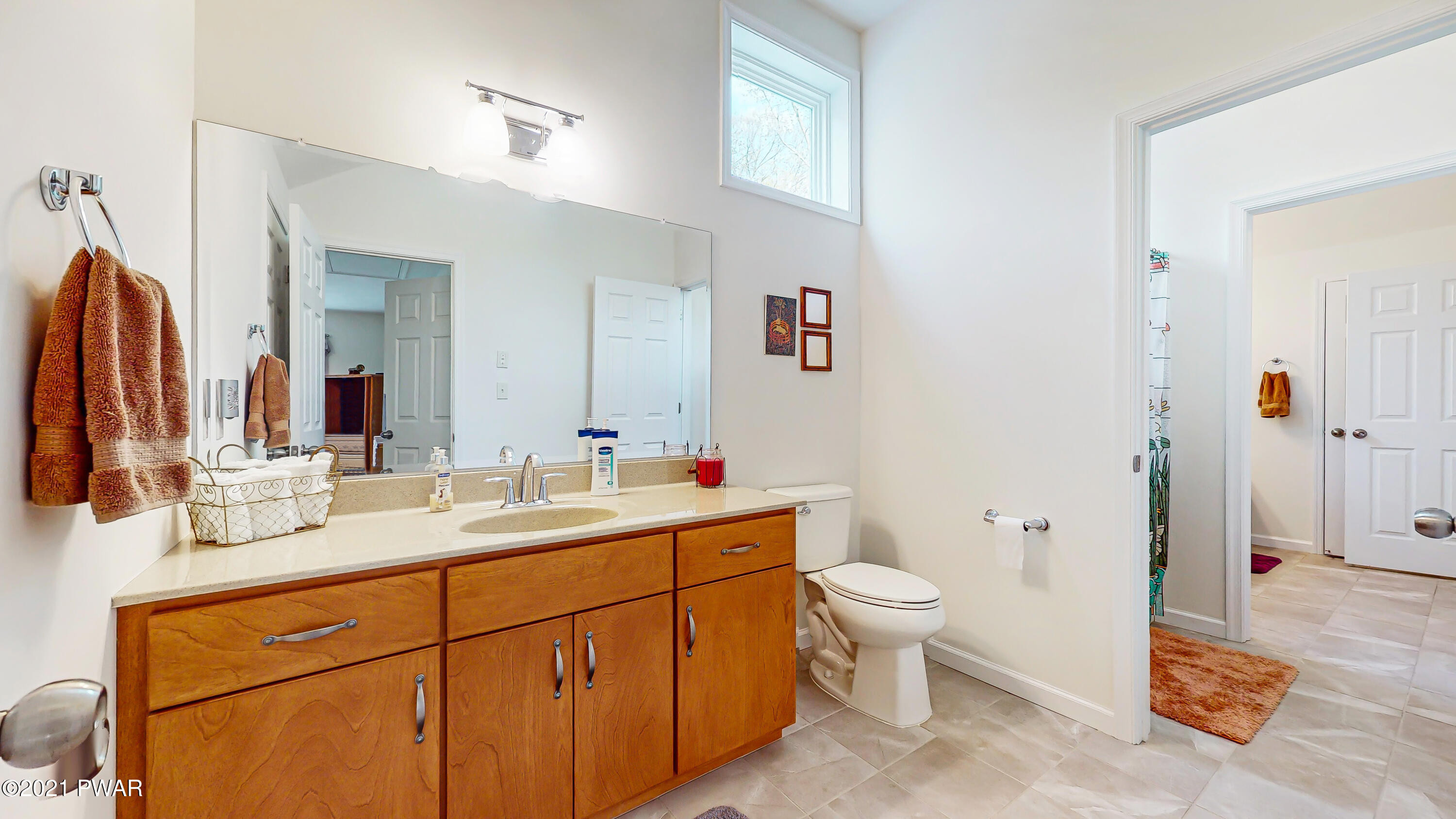 388 Park Road Dingmans Ferry, PA 18328 - Photo 15 of 84 Feature Photo: Jack & Jill Bathroom (3)