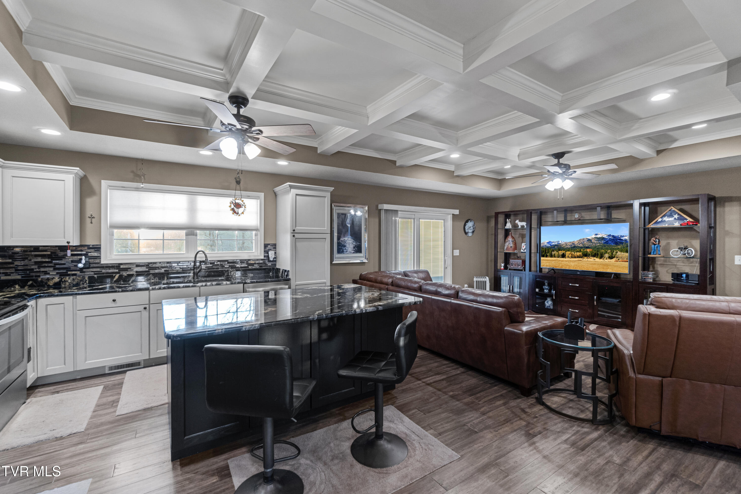 1095 Afton Road Afton, TN 37616 - Photo 9 of 63 DSC08978