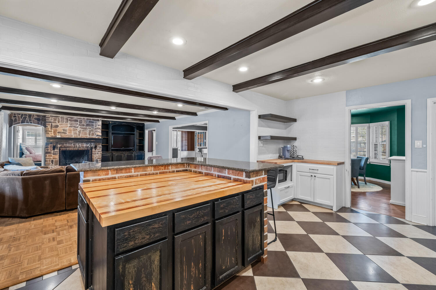 3206 56th Street Lubbock, TX 79413 - Photo 6 of 32 3206 56th St-42