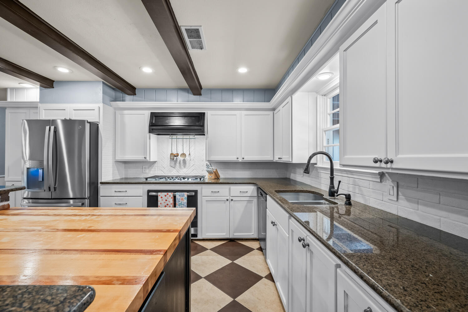 3206 56th Street Lubbock, TX 79413 - Photo 7 of 32 3206 56th St-41