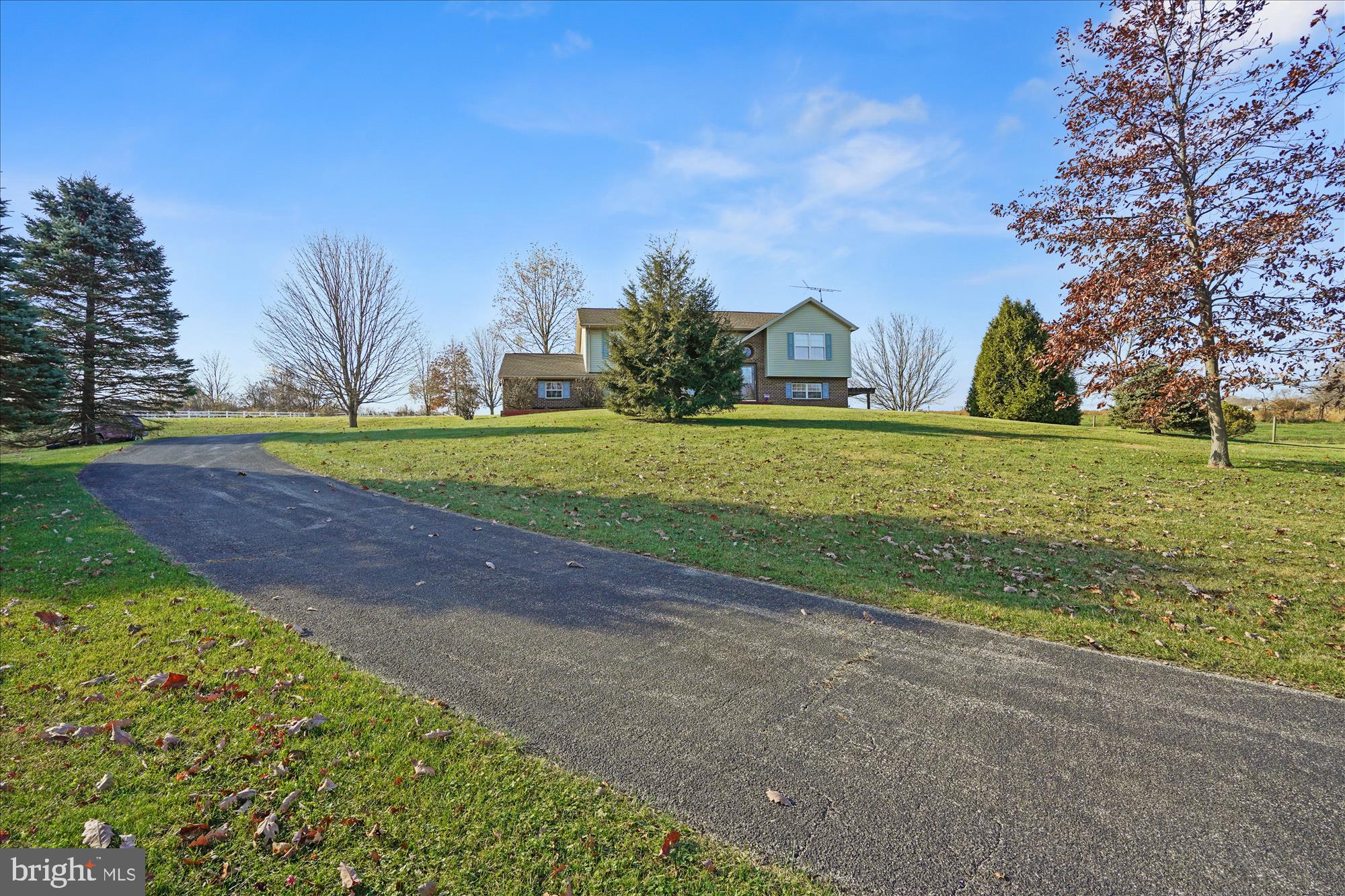 13168 Fishel Road Felton, PA 17322 - Photo 4 of 25