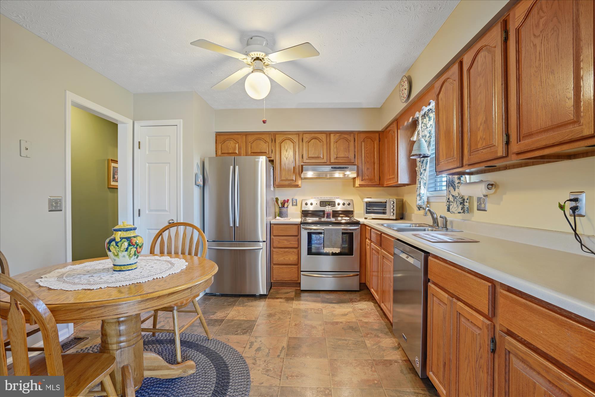 13168 Fishel Road Felton, PA 17322 - Photo 8 of 25