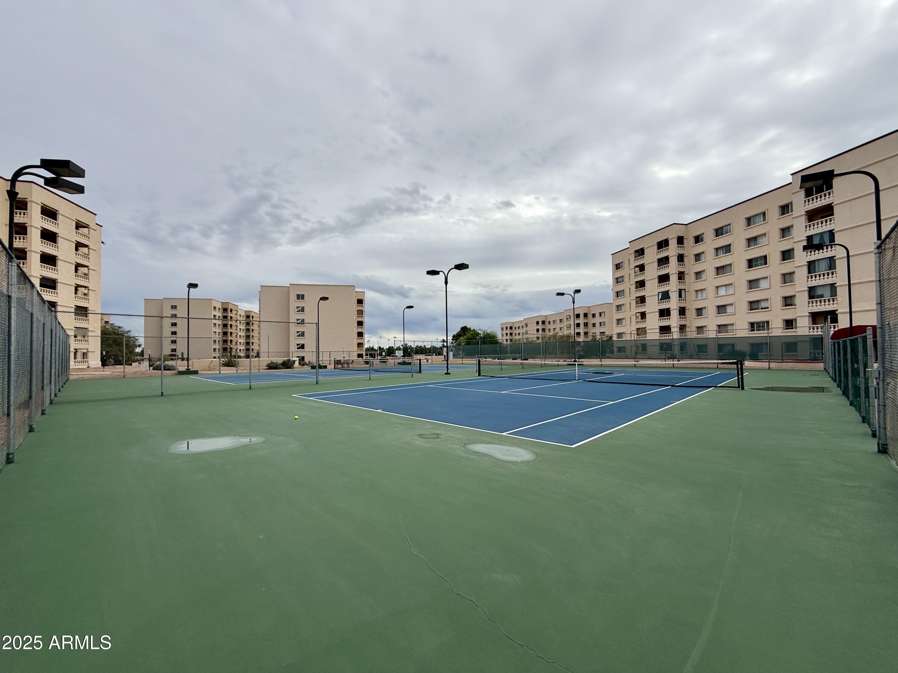 7930 East Camelback Road, Unit 709 Scottsdale, AZ 85251 - Photo 31 of 41 a view of a green field