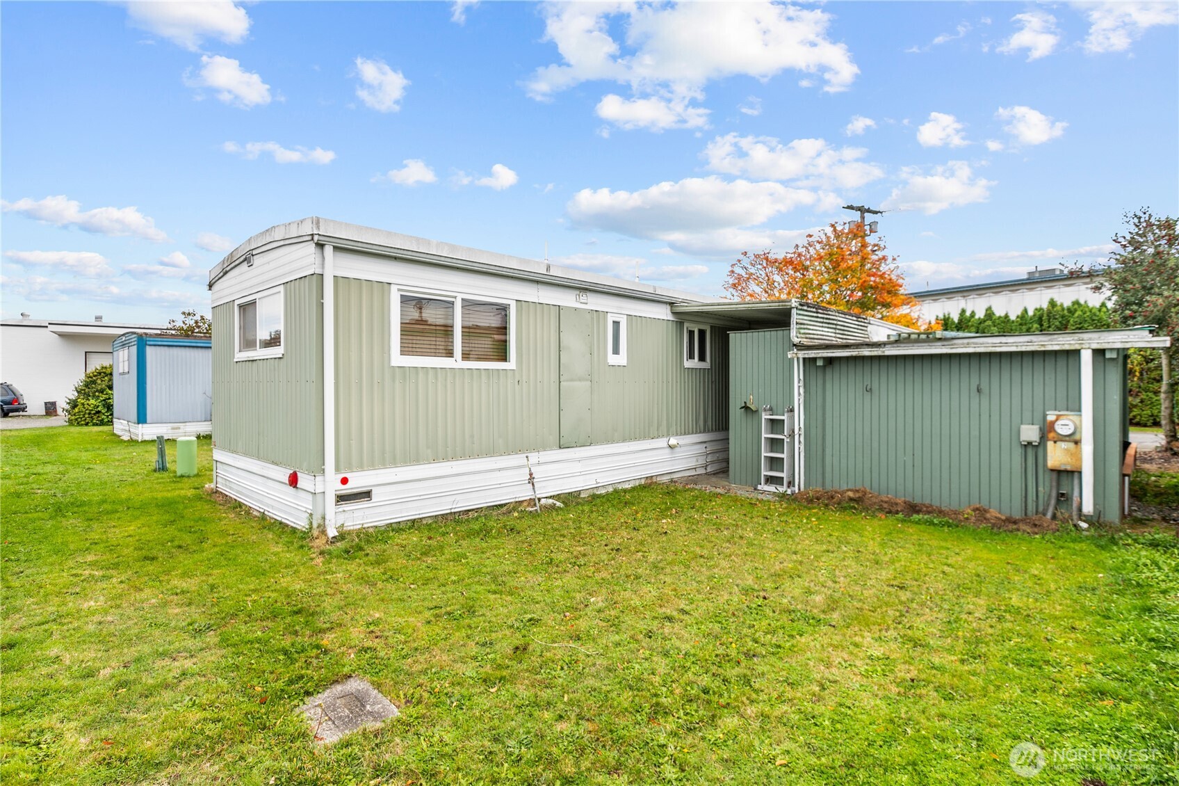 2522 Old Highway 99 South Road, Unit 2 Mount Vernon, WA 98273 - Photo 16 of 20 a view of a backyard with a garden