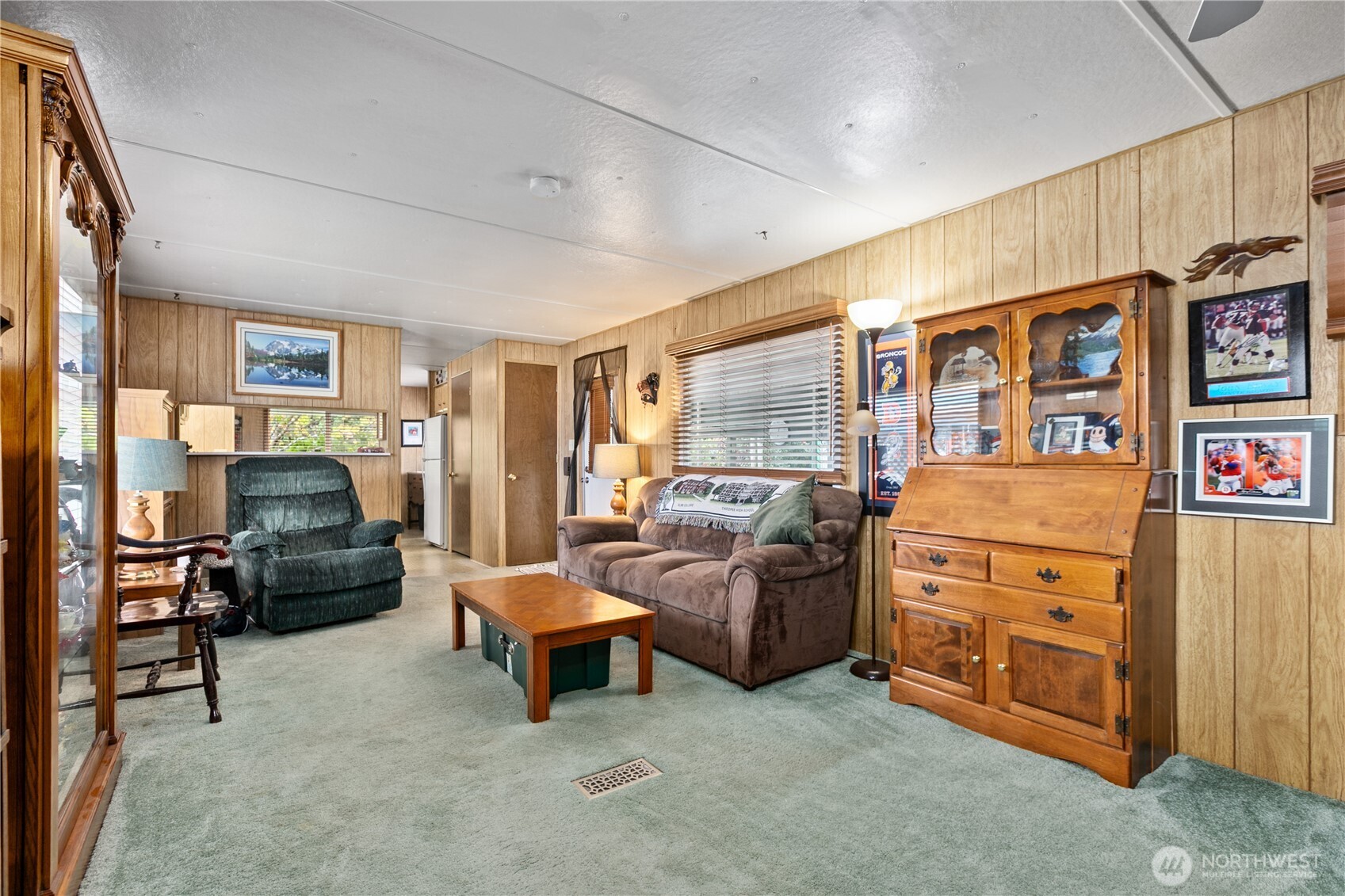 2522 Old Highway 99 South Road, Unit 2 Mount Vernon, WA 98273 - Photo 5 of 20 a living room with furniture and a flat screen tv
