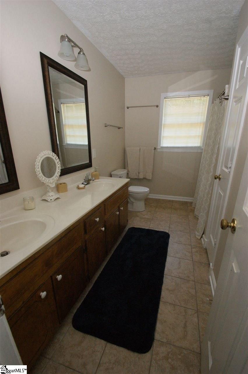 700 East Silverleaf Street Greer, SC 29650 - Photo 12 of 21 Gallery Image 12