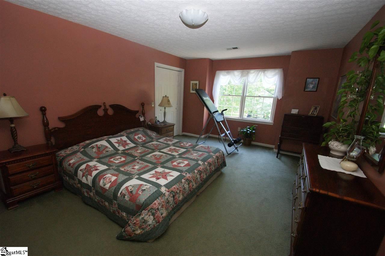700 East Silverleaf Street Greer, SC 29650 - Photo 9 of 21 Gallery Image 9