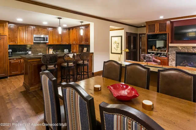 $29,500 | 197 Prospector Road, Unit 2412 SUMMER INTEREST #10, Aspen, CO 81611