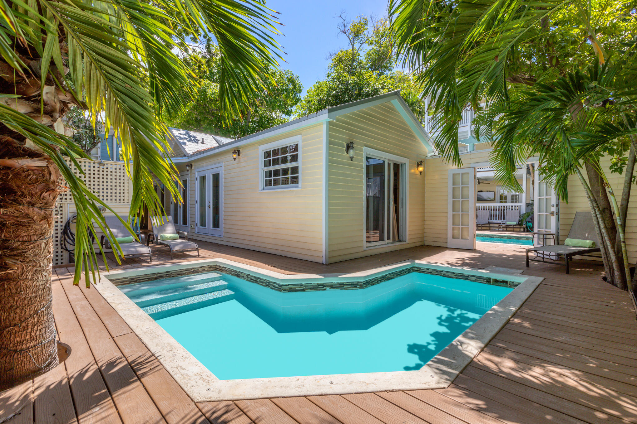 525 Simonton Street Key West, FL 33040 - Photo 50 of 60 525 SIMONTON ST WEB-65