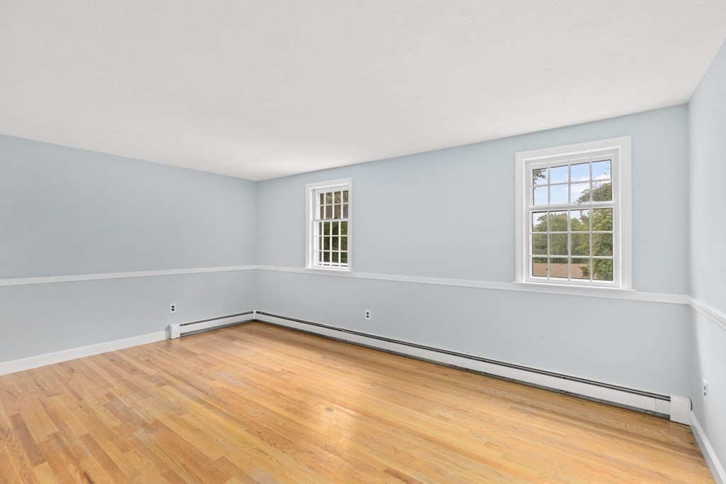 7 Conihasset Road Scituate, MA 02066 - Photo 25 of 34 an empty room with a window