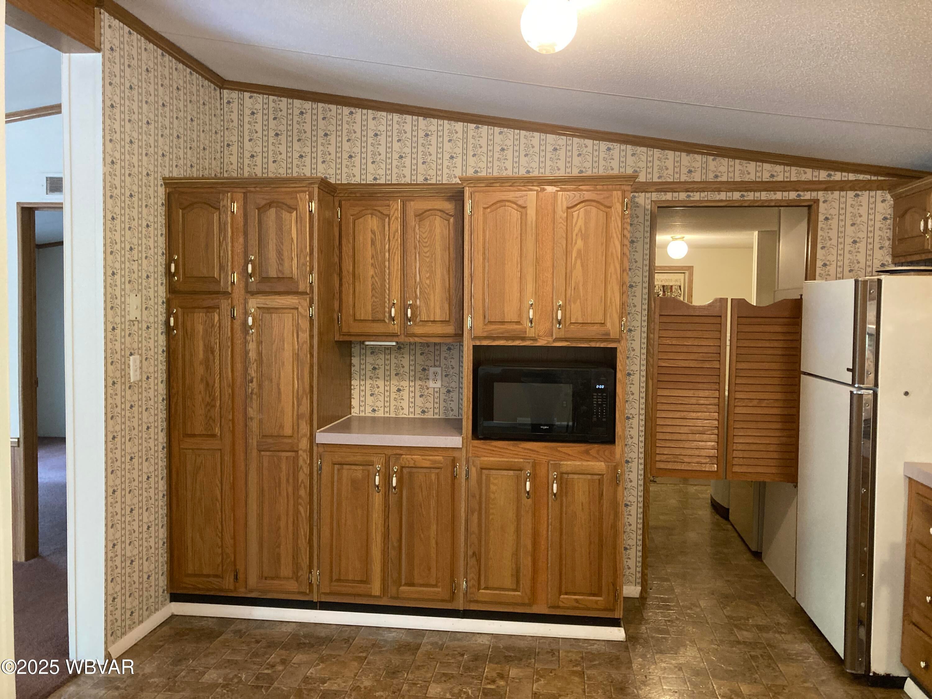 400 Livermore Road Williamsport, PA 17701 - Photo 9 of 22 Kitchen