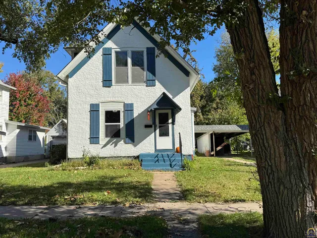 $119,000 | 916 Constitution Street, Emporia, KS 66801