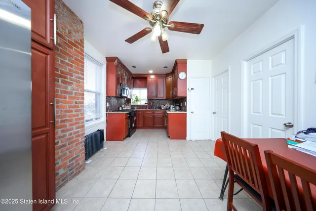 $890,000 | 146 Cedar Avenue | South Beach