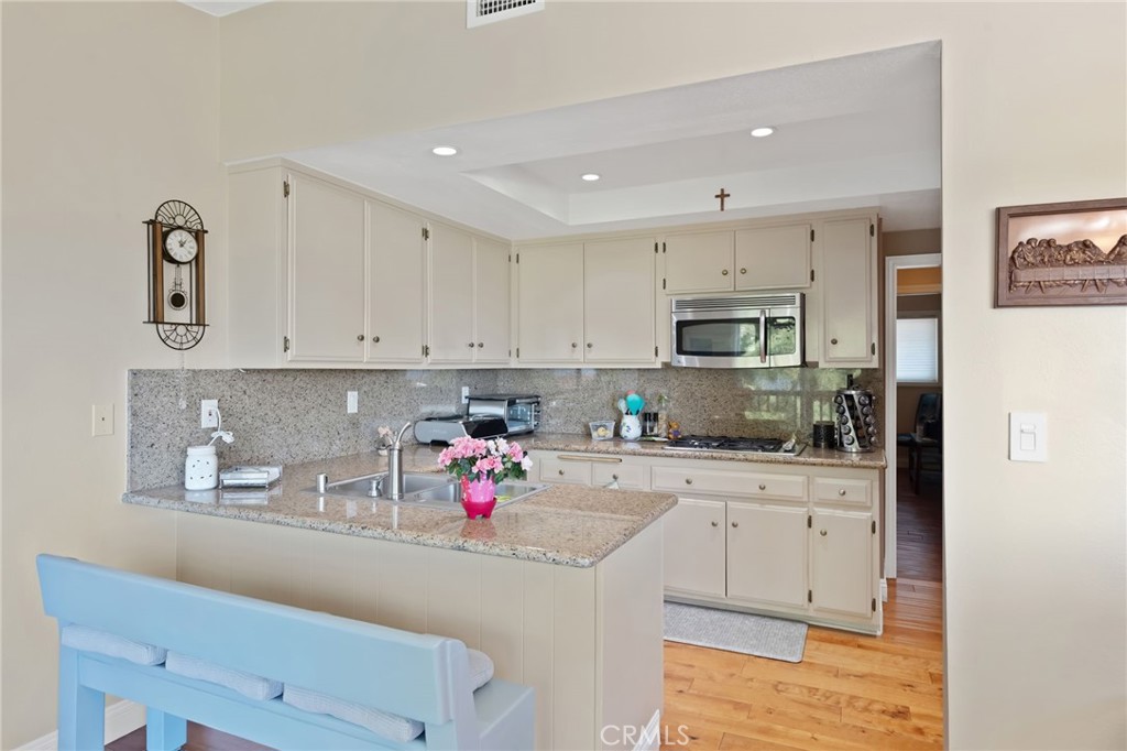 97 Cypress Way Rolling Hills Estates, CA 90274 - Photo 8 of 26