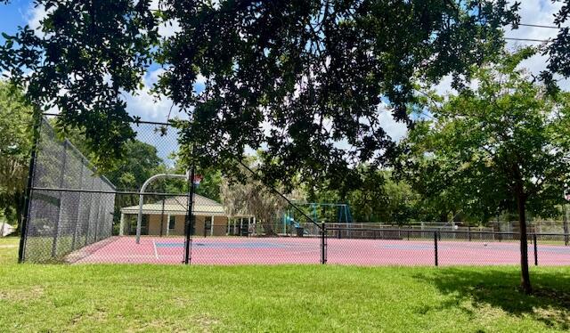 950 Battery Avenue Charleston, SC 29407 - Photo 33 of 41 Basketball Court