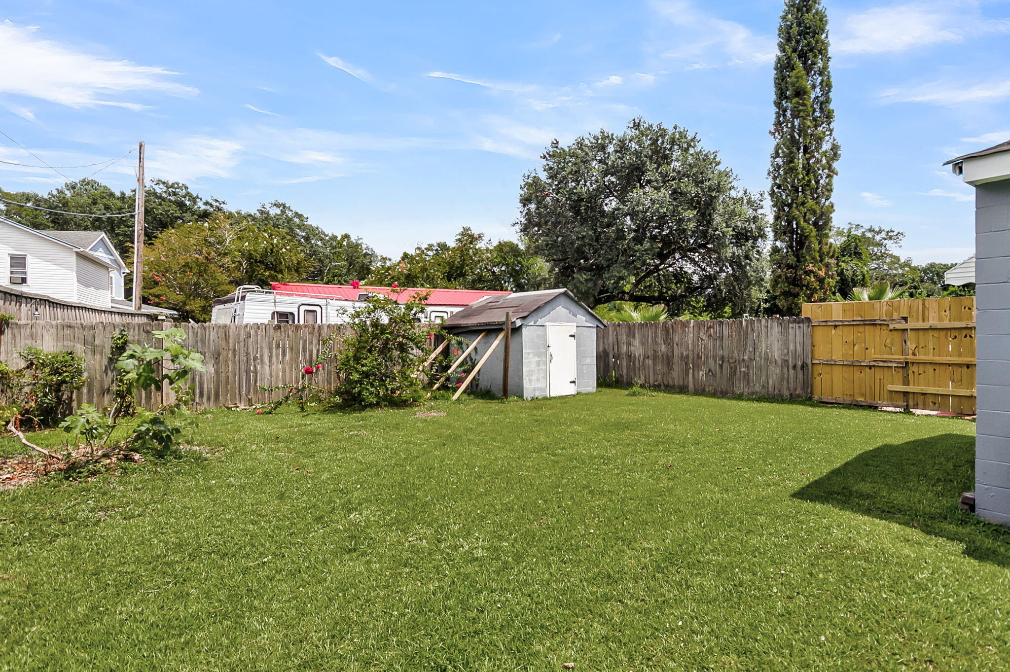 950 Battery Avenue Charleston, SC 29407 - Photo 5 of 41 Backyard