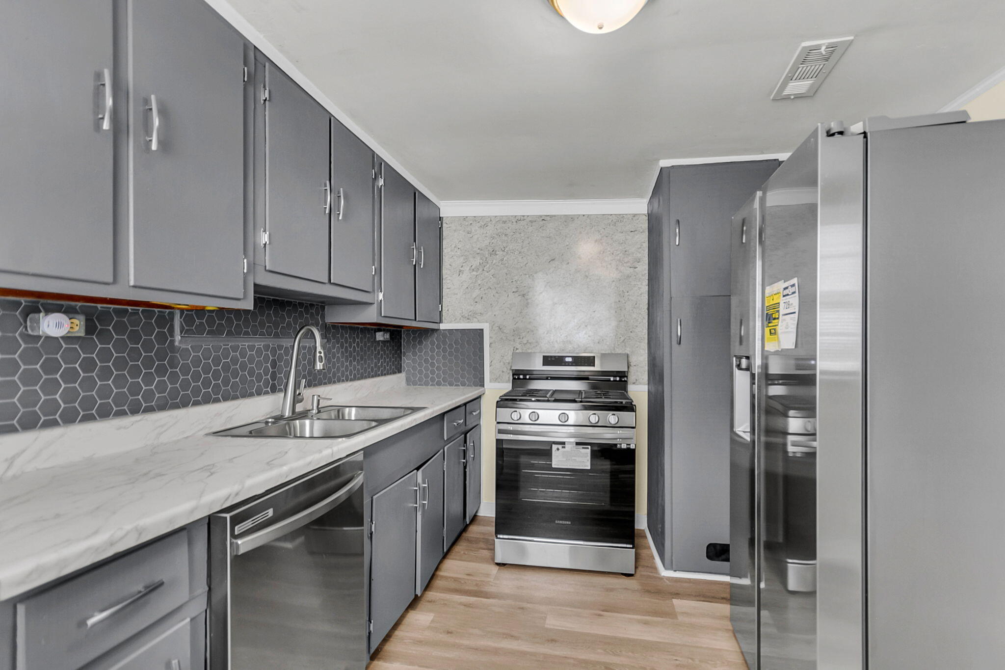 950 Battery Avenue Charleston, SC 29407 - Photo 10 of 41 Kitchen