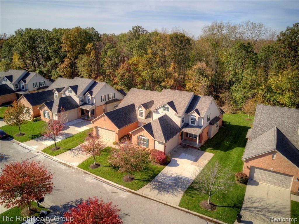 560 Cherry Grove Road Canton, MI 48188 - Photo 6 of 69 6_fb6.jpg