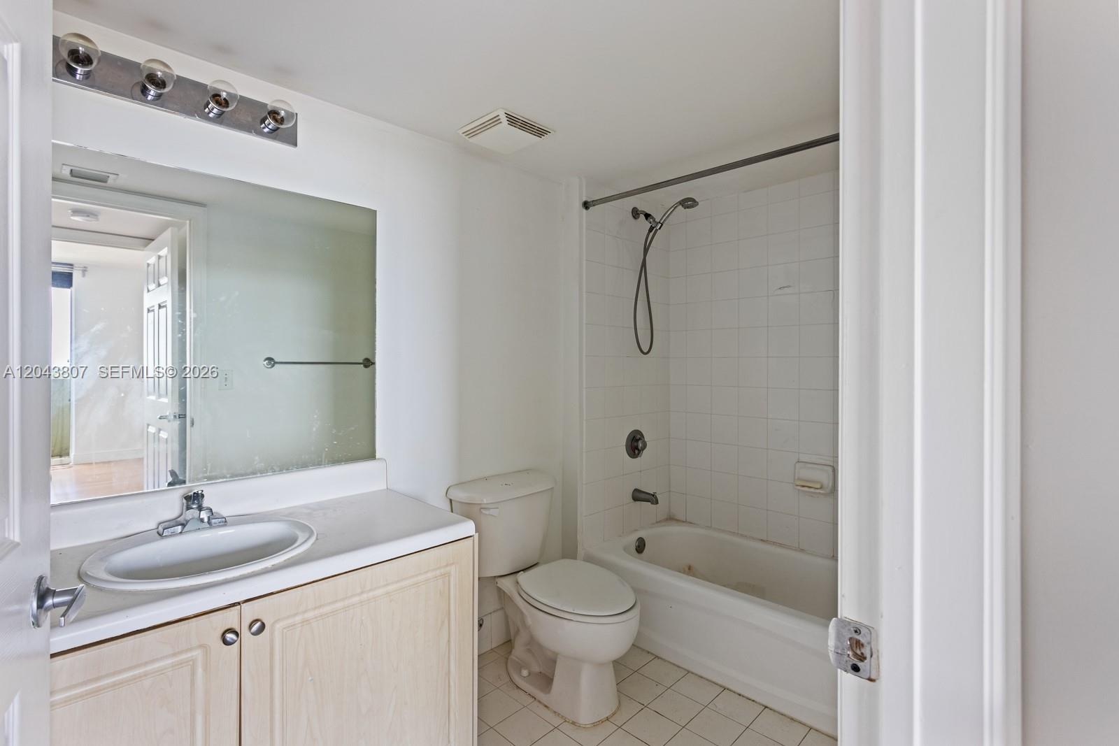 3000 Coral Way, Unit 1507 Miami, FL 33145 - Photo 12 of 21