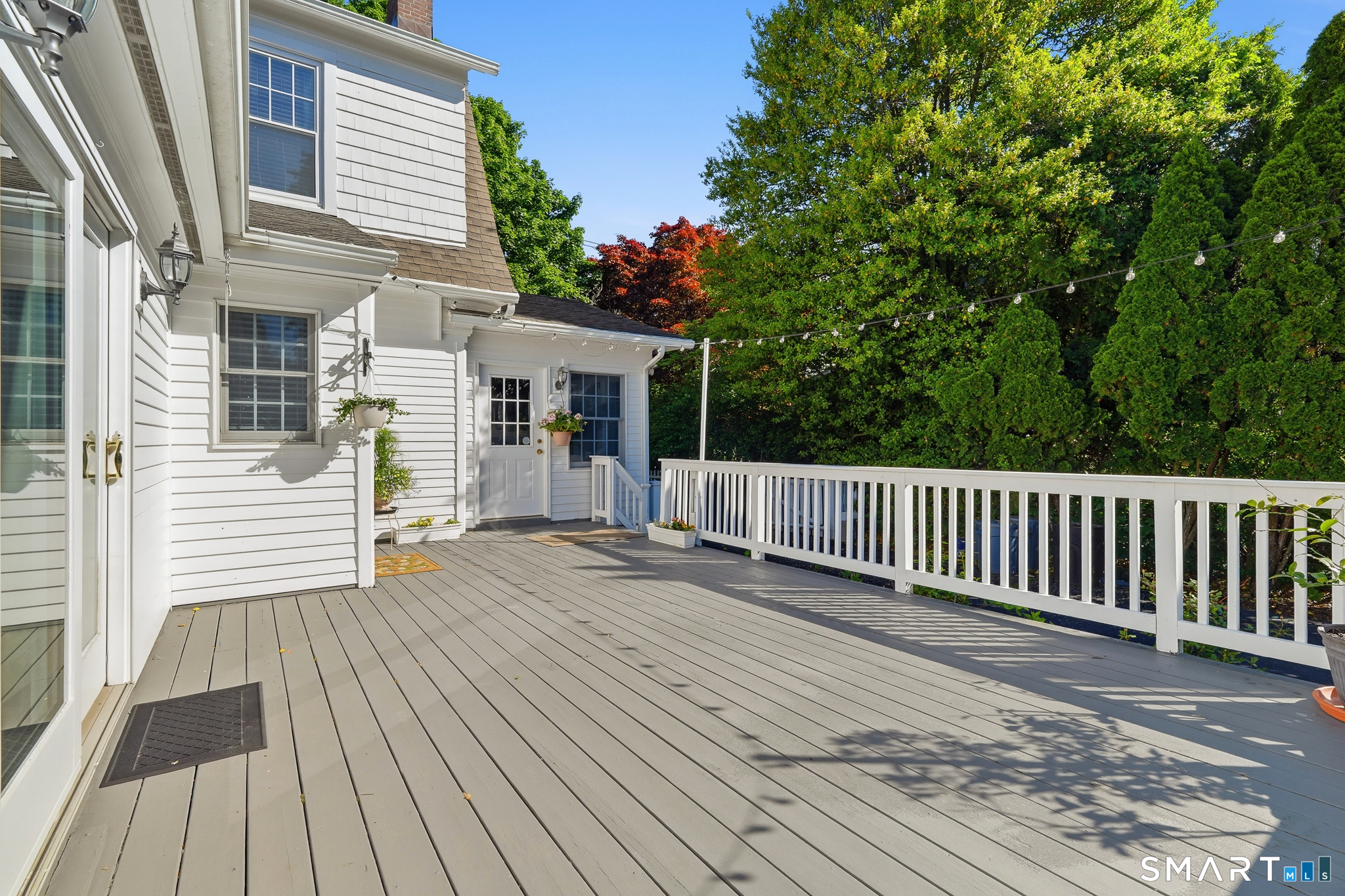 313 Old Post Road Fairfield, CT 06824 - Photo 11 of 40