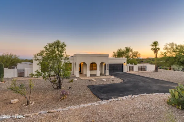$780,000 | 4554 North Ave Del Cazador, Tucson, AZ 85718