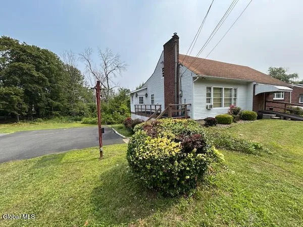 $525,000 | 21 Purtell Avenue, Colonie, NY 12110