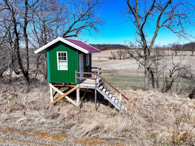 $795,000 | 10385 North Rock City Road, Leaf River, IL 61047