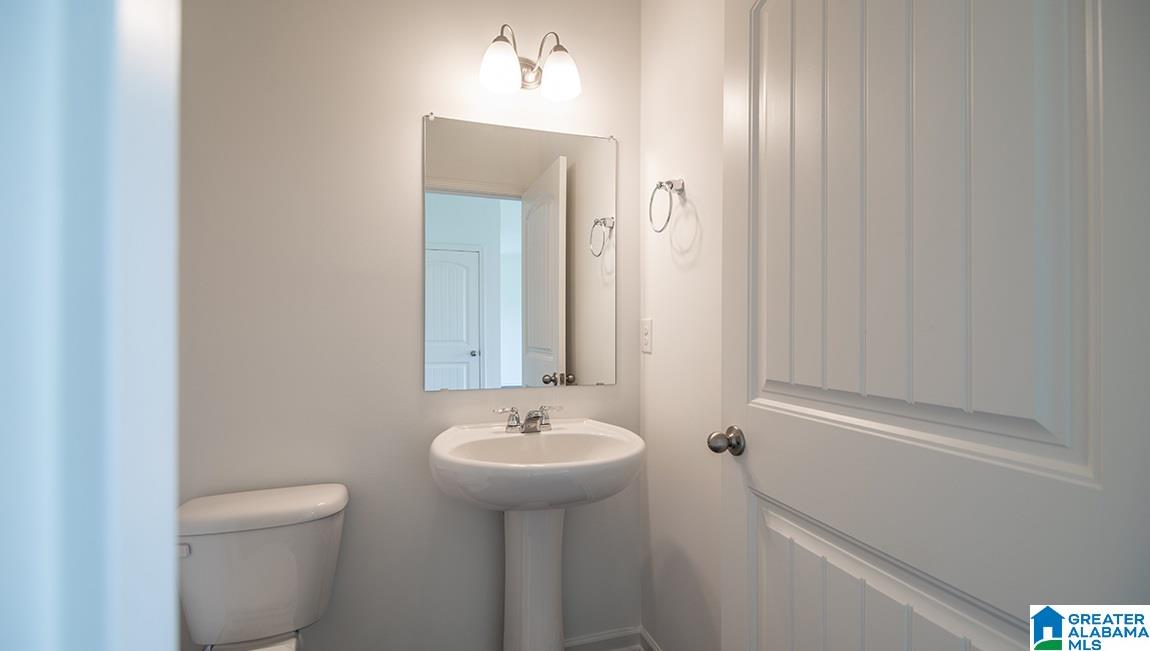 852 Valley Circle Leeds, AL 35094 - Photo 7 of 24