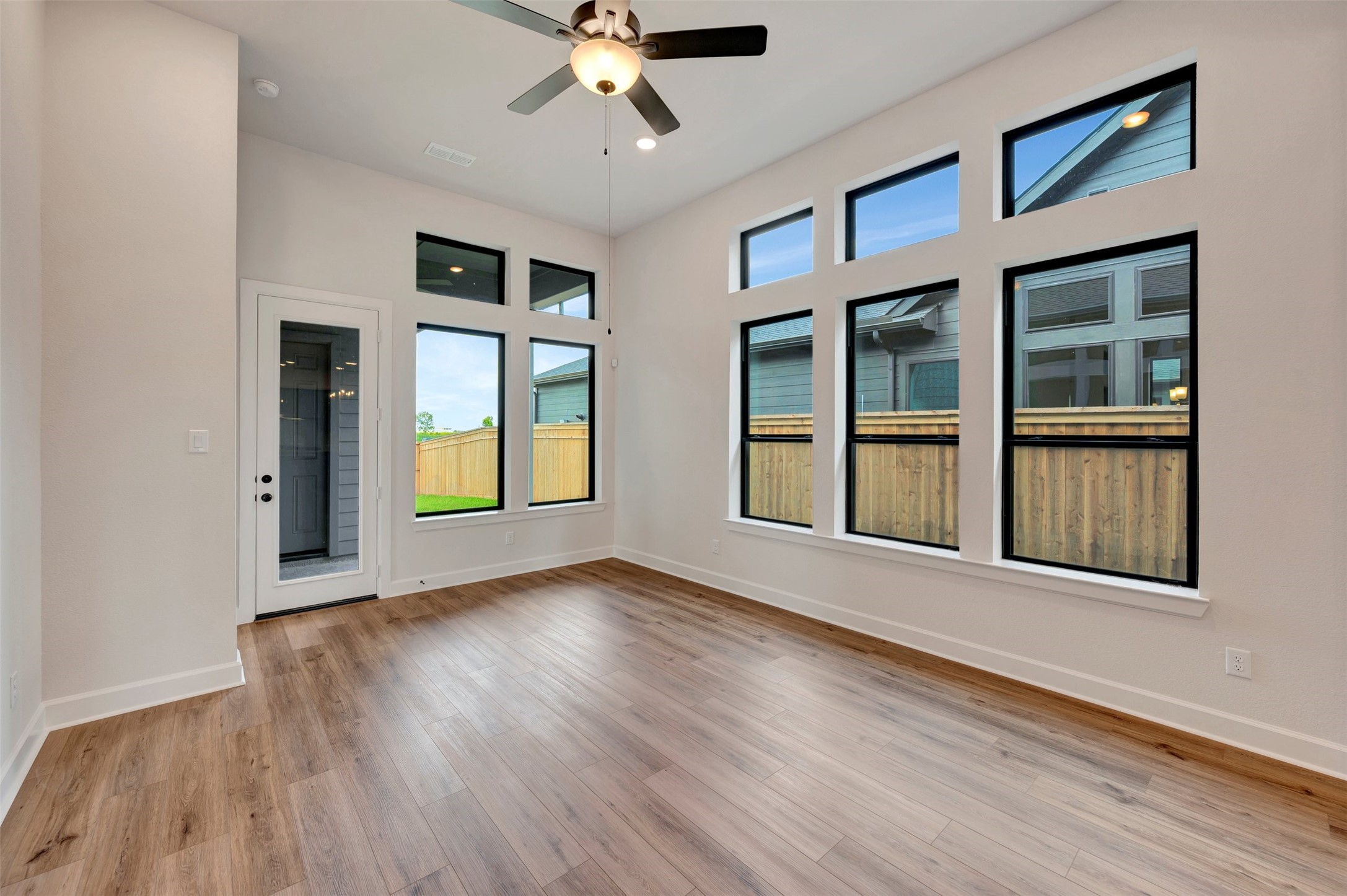 2730 Cottage Place Rosharon, TX 77583 - Photo 26 of 49